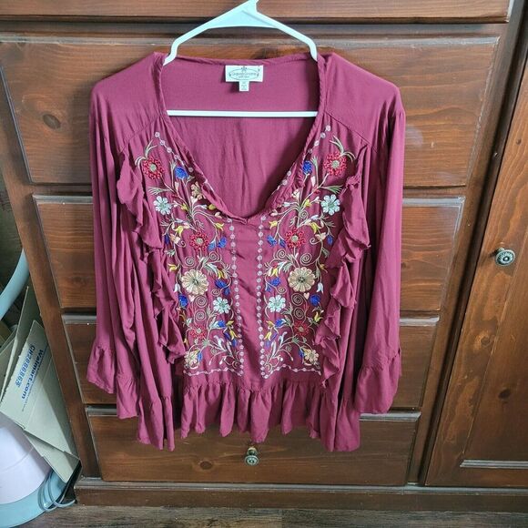 Grand & Green Tops - Grand & Green w/Love woman's boho embroidered top XL Rayon Floral Cottage